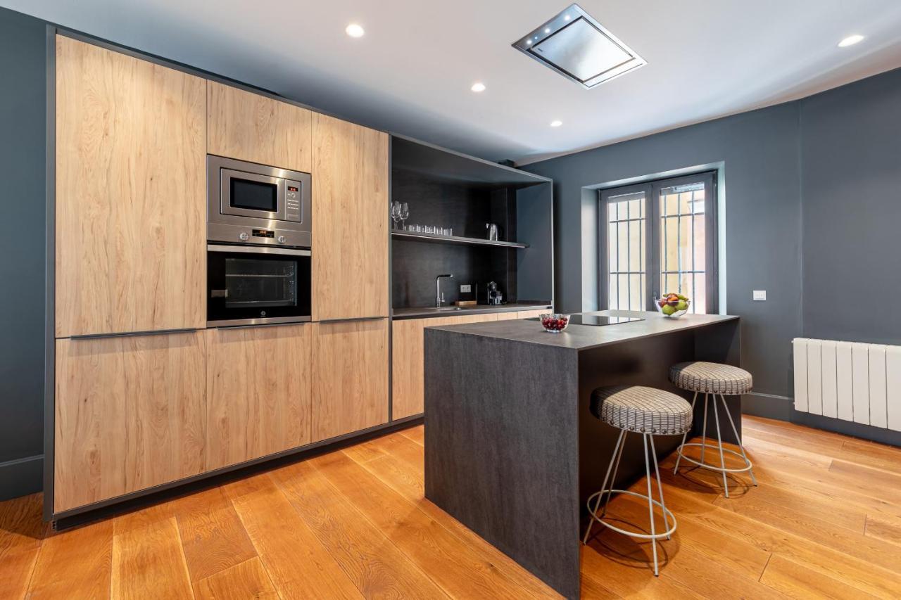 Green-Apartments Reales Atarazanas Suites Seville Ngoại thất bức ảnh