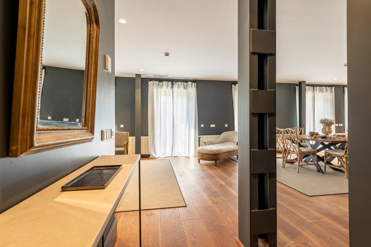 Green-Apartments Reales Atarazanas Suites Seville Ngoại thất bức ảnh