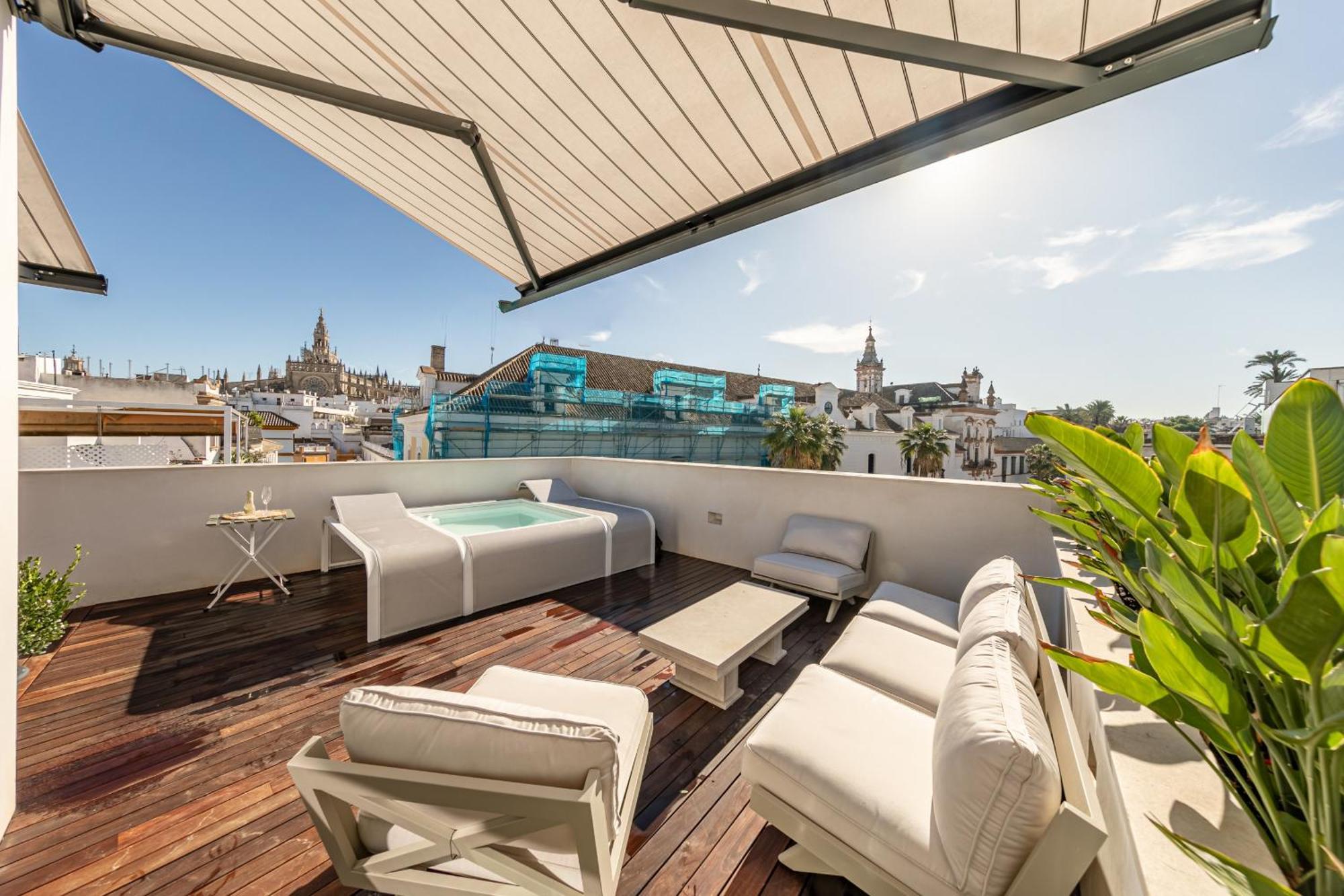 Green-Apartments Reales Atarazanas Suites Seville Ngoại thất bức ảnh