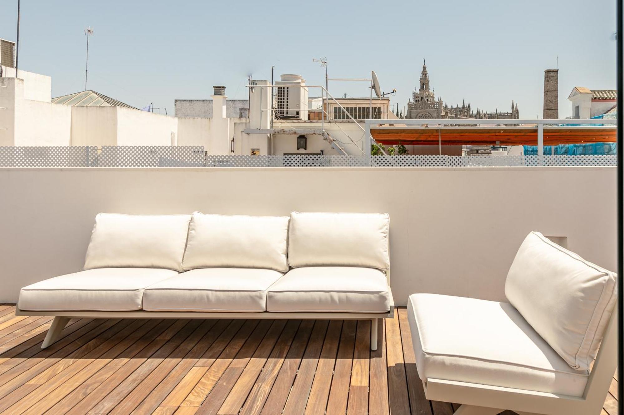 Green-Apartments Reales Atarazanas Suites Seville Ngoại thất bức ảnh